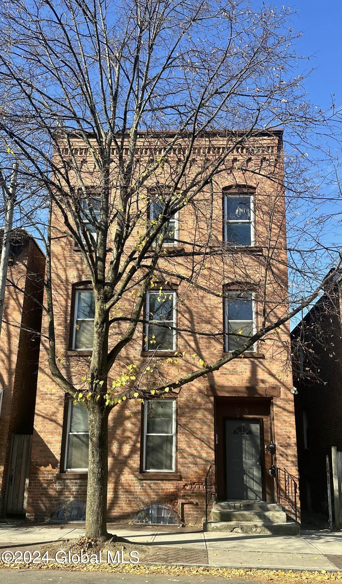 283 4th Street - Photo 1