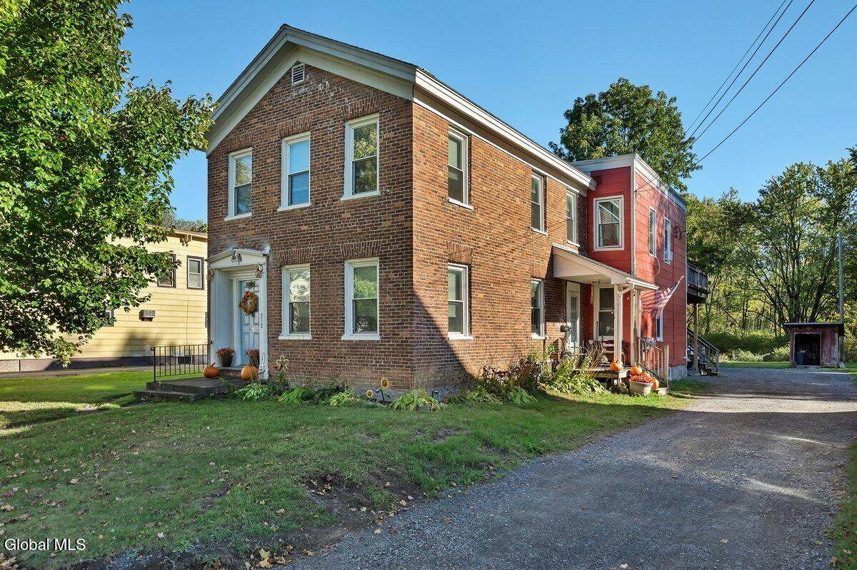 212 Main Street - Photo 1