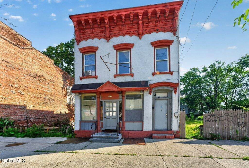 601 Clinton Avenue - Photo 1