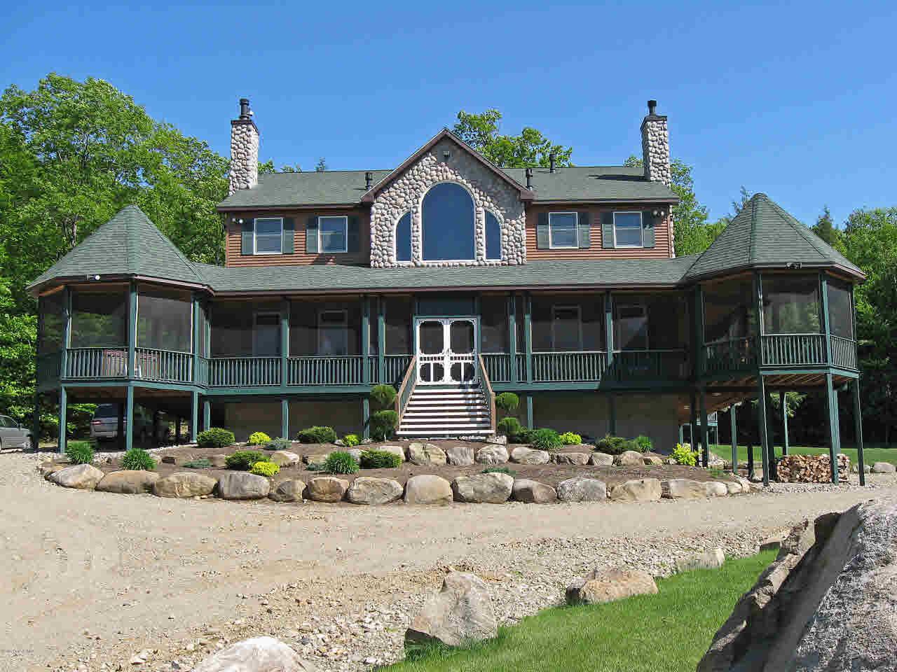 438 Tower Road - Photo 1