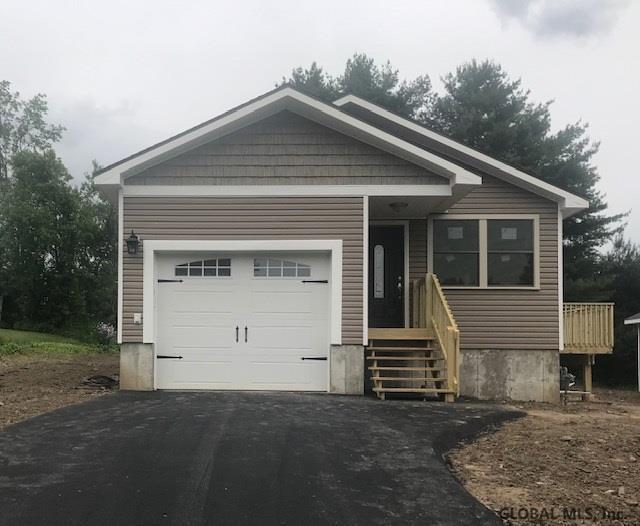 29 1/2 Walnut Av - Photo 1