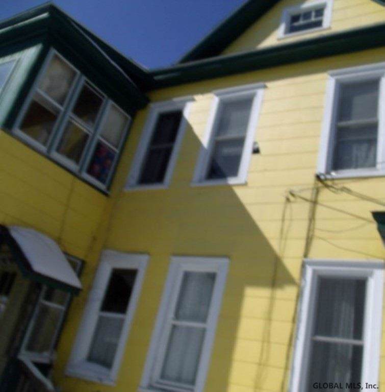 216 Burton St - Photo 1