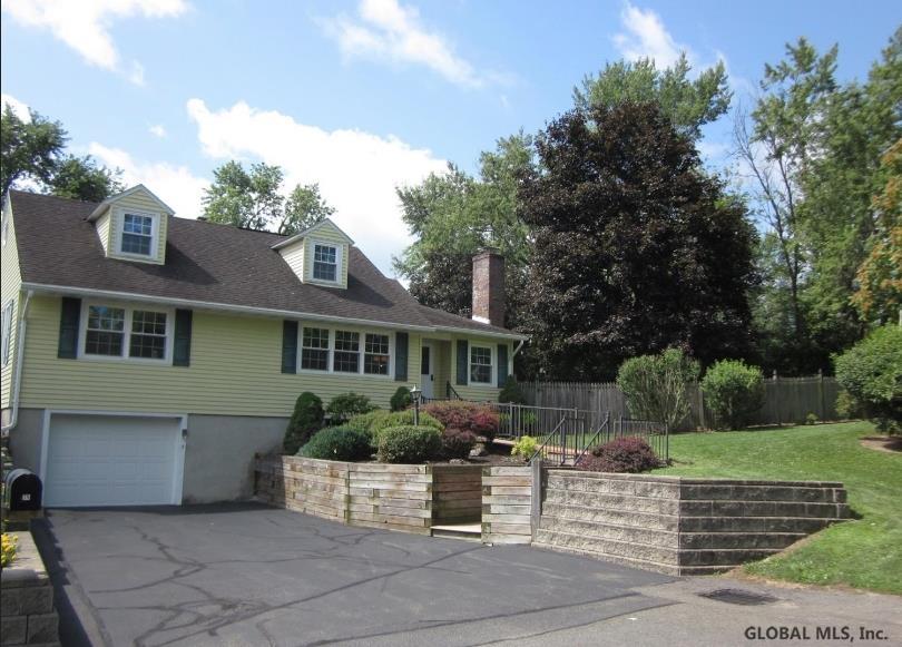 35 Virginia Av - Photo 1
