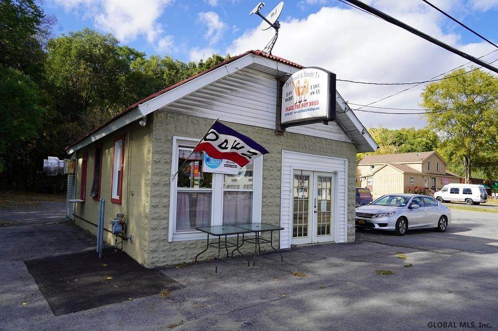 134 Saratoga Av - Photo 1
