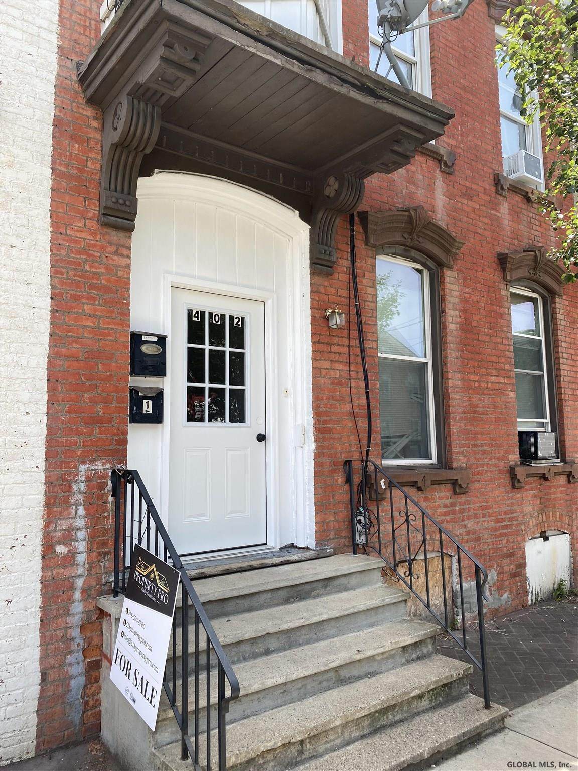 402 1ST ST - Photo 1