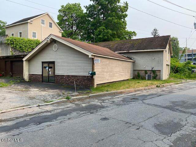 152 Henry Street - Photo 1