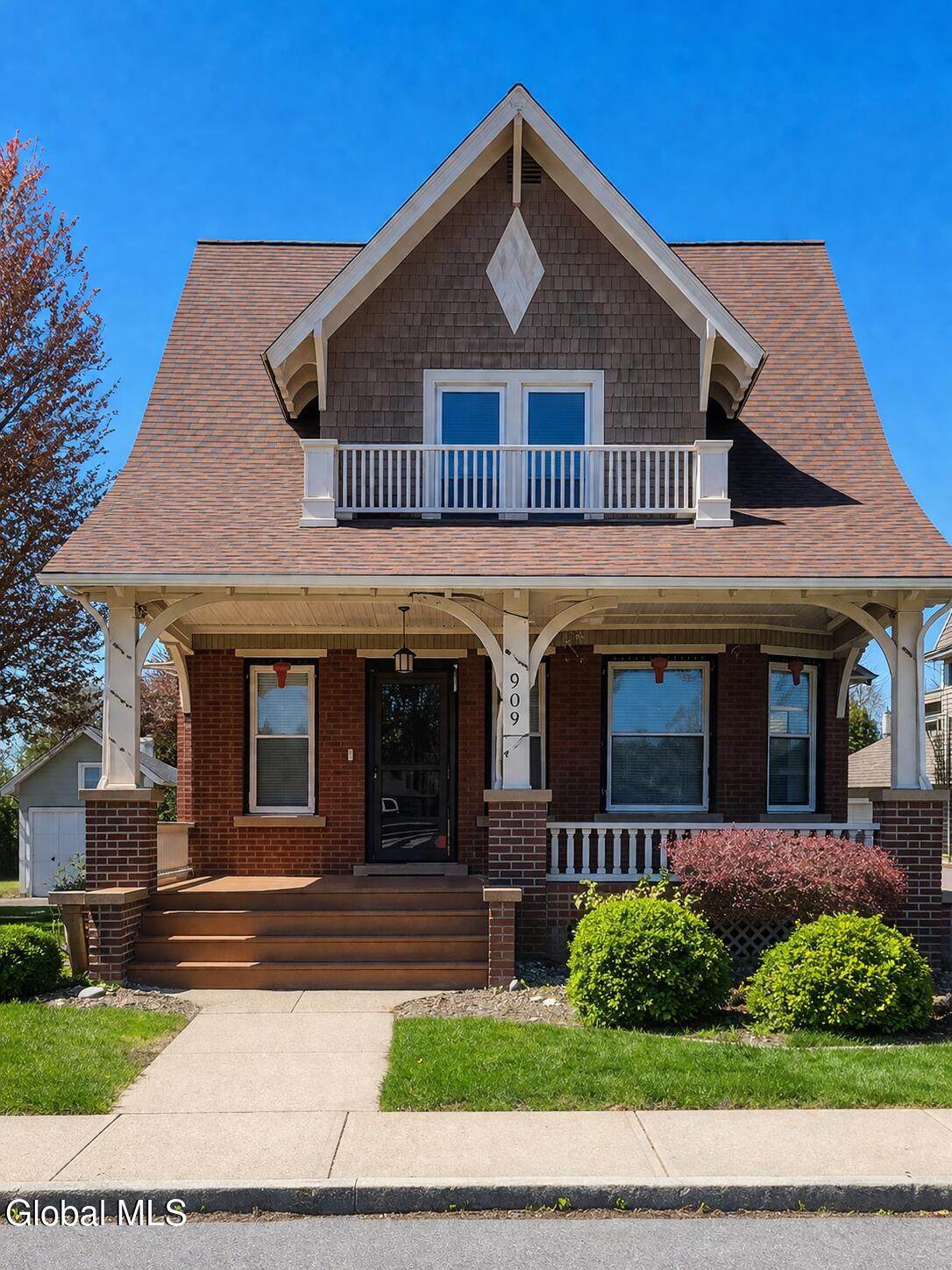 909 Woodland Avenue - Photo 1