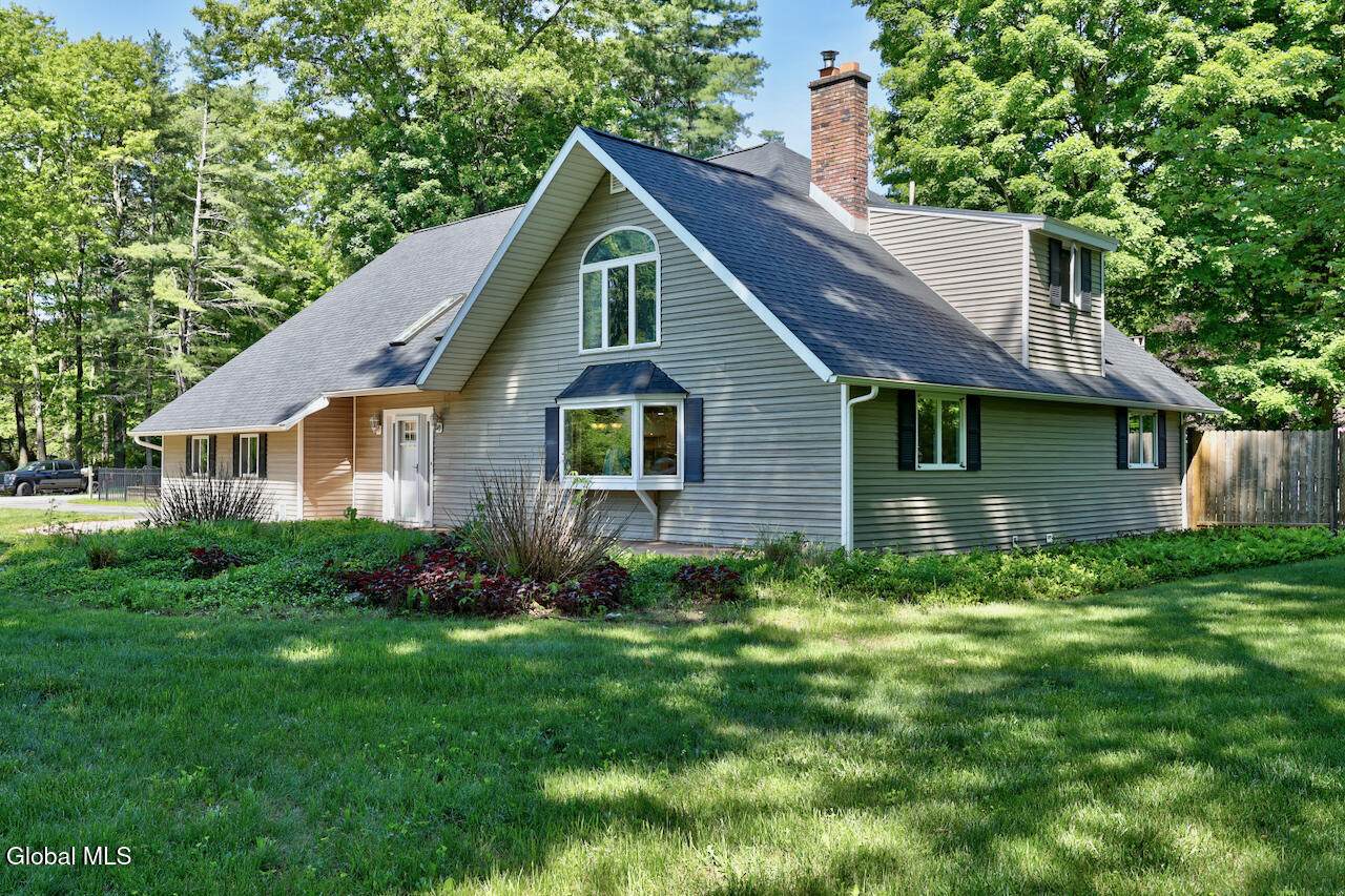 1 Lakeview Drive - Photo 1