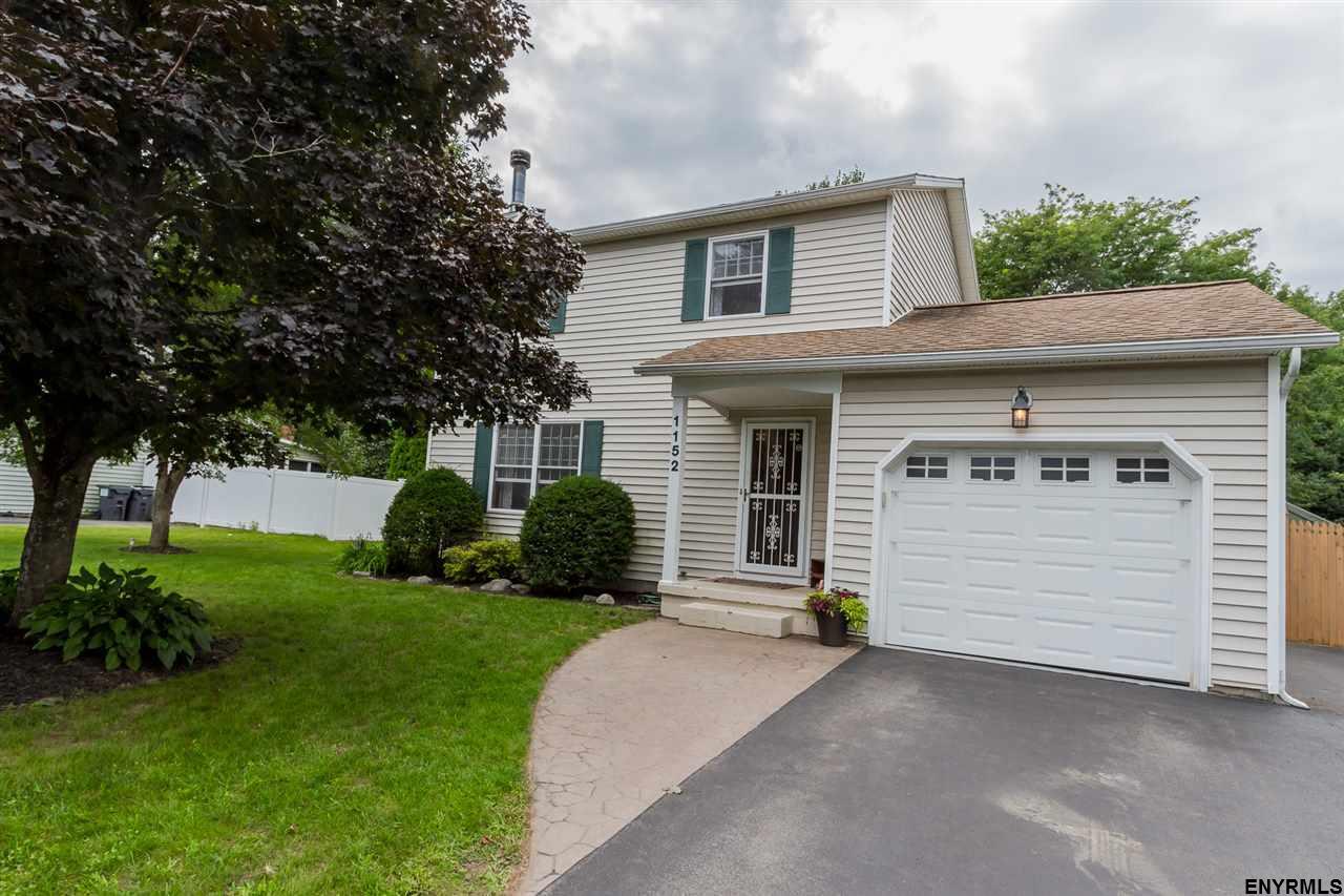 1152 Laural La - Photo 1