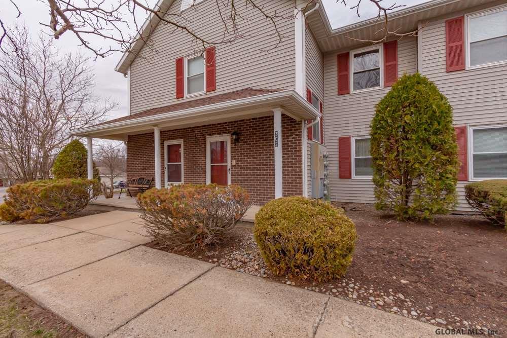 1200 Hillside Av - Photo 1