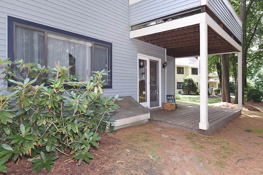 105 Yorktown Dr - Photo 1