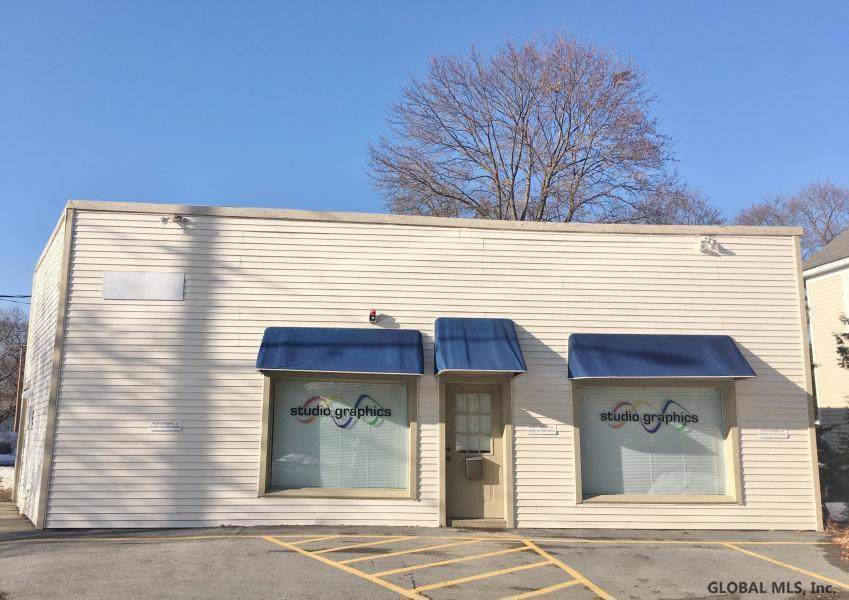 24 Sanford St - Photo 1