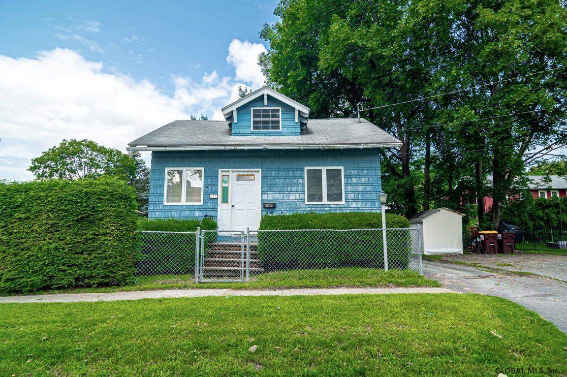 613 8TH AV - Photo 1