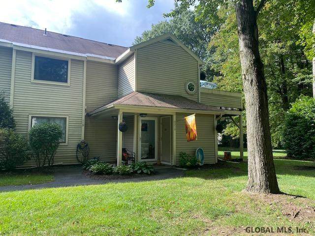 215 Grenadier Ct - Photo 1