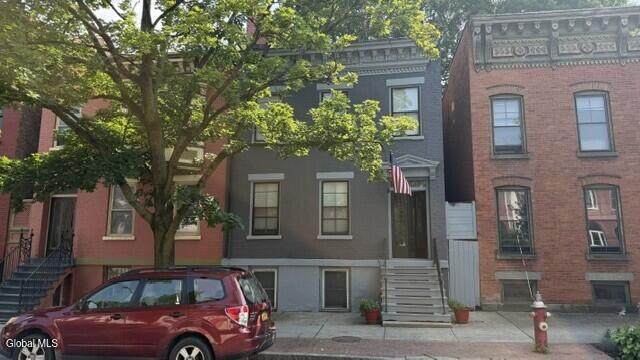 350 Madison Avenue - Photo 1