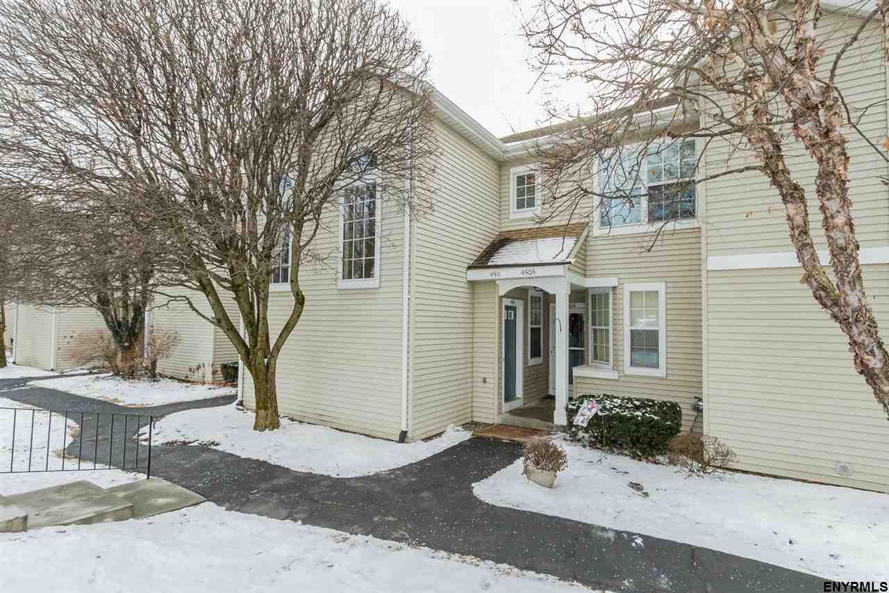 4511 Foxwood Dr South - Photo 1