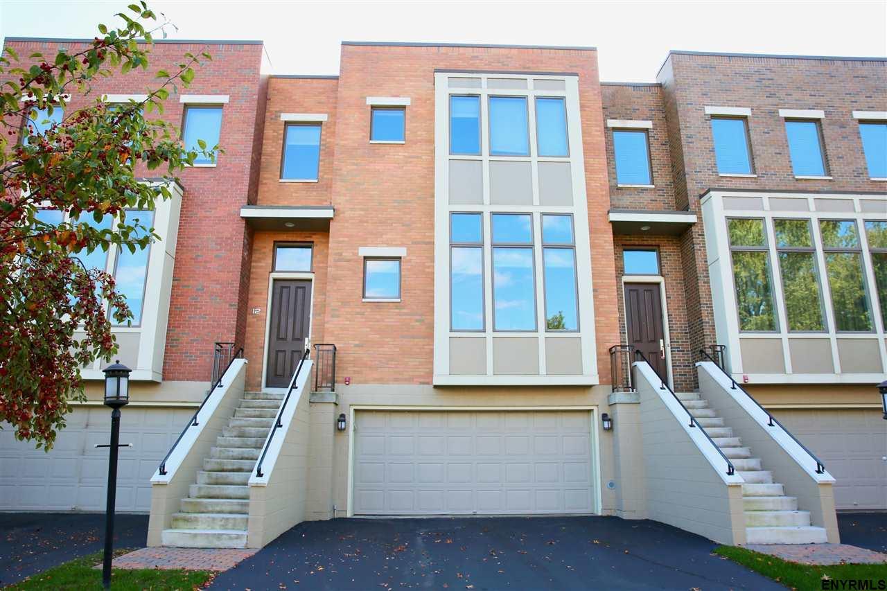 12 Bryn Mawr Ct - Photo 1