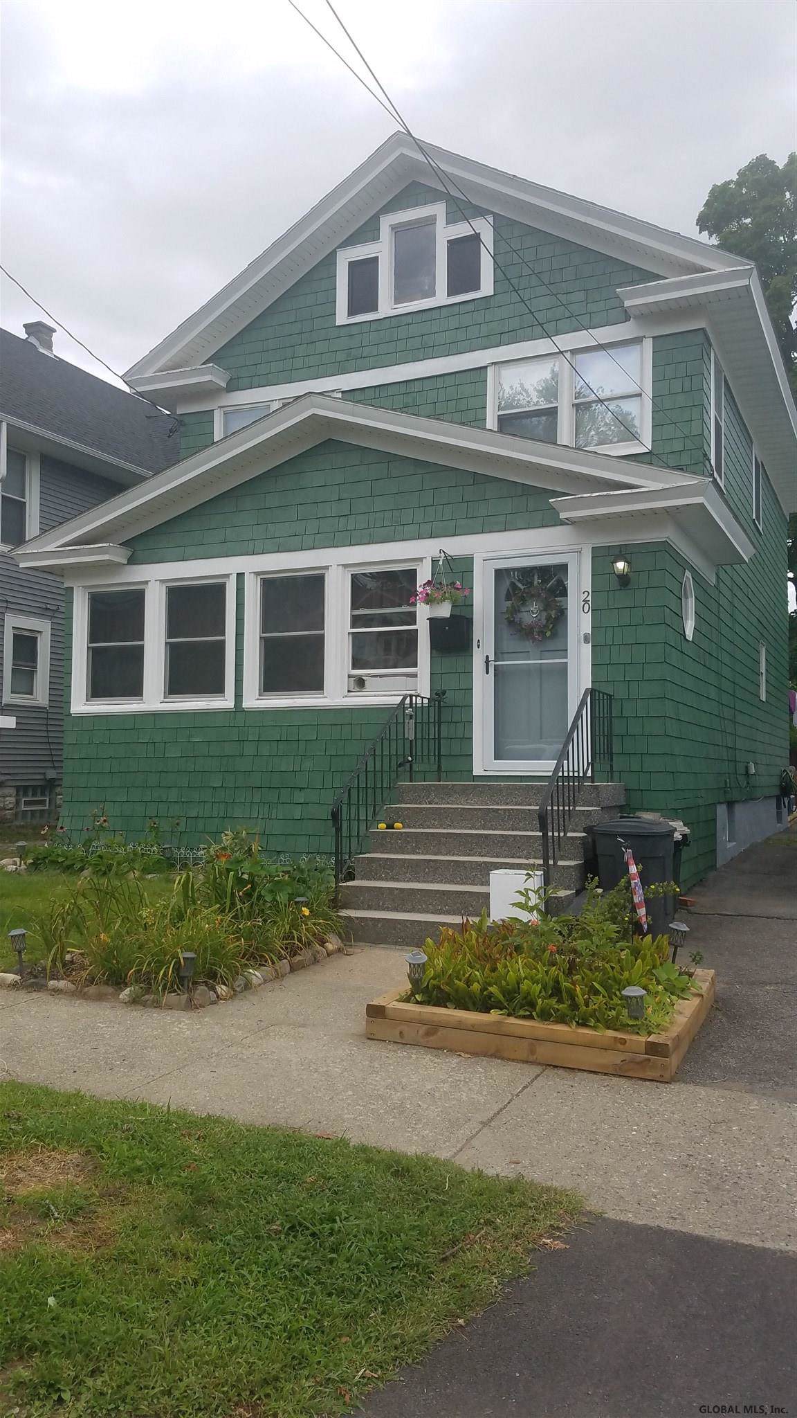 20 Glenwood Rd - Photo 1