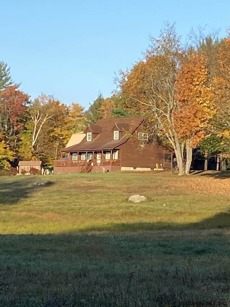 327 Hardscrabble Road - Photo 1