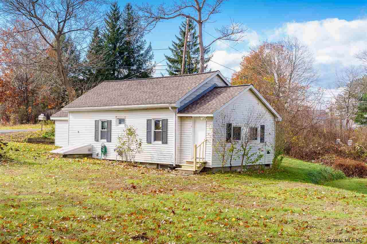 10 Lee Av - Photo 1