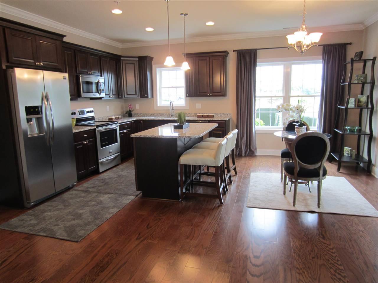 8204 Admirals Walk Dr - Photo 1