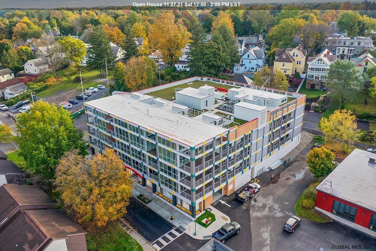 128 Henry St - Photo 1