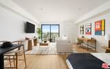 1112 Locust Ave - Photo 19