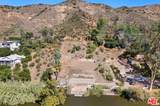 2040 Lakeshore Dr - Photo 4