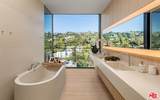 9040 Sunset Blvd - Photo 15