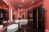 930 Doheny Dr - Photo 15