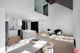 930 Doheny Dr - Photo 4