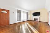 2370 Kelton Ave - Photo 2