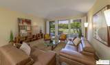 1047 Oakcrest Dr - Photo 6