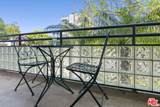 1917 Selby Ave - Photo 8