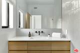3858 Hayvenhurst Dr - Photo 35
