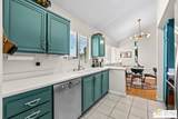 1732 Capri Cir - Photo 13