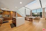 207 Hollister Ave - Photo 1