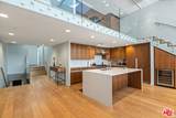 207 Hollister Ave - Photo 4