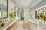720 Crescent Dr - Photo 18