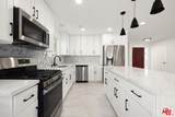23522 Victory Blvd - Photo 4