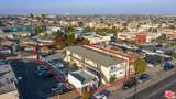1329 Carson St - Photo 2