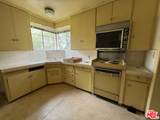 10548 Ayres Ave - Photo 17