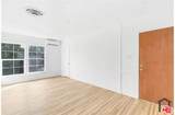 5846 Woodman Ave - Photo 3