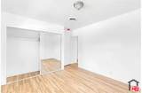 5846 Woodman Ave - Photo 7
