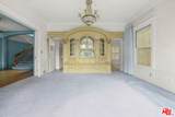 1685 Victoria Ave - Photo 14