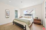 211 Ave 57 - Photo 15
