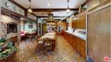 570 Mapleton Dr - Photo 18