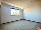 552 Hobart Blvd - Photo 7