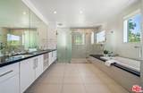 363 Sweetzer Ave - Photo 24