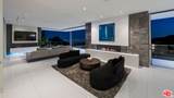 7080 Mulholland Dr - Photo 10